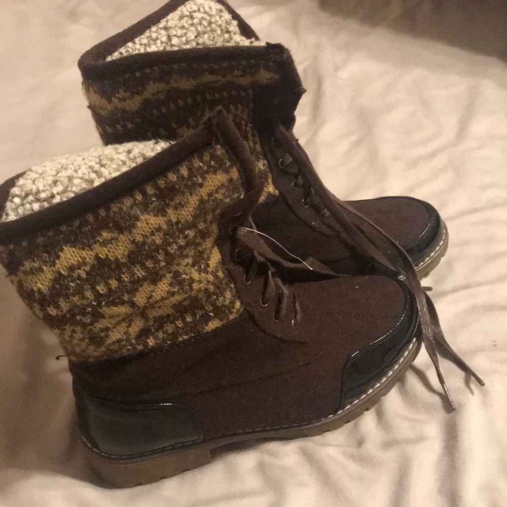 Muk Luks winter boots